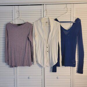 Lot Bundle of Three Long Sleeve Shirts & Cardigan, Size Small